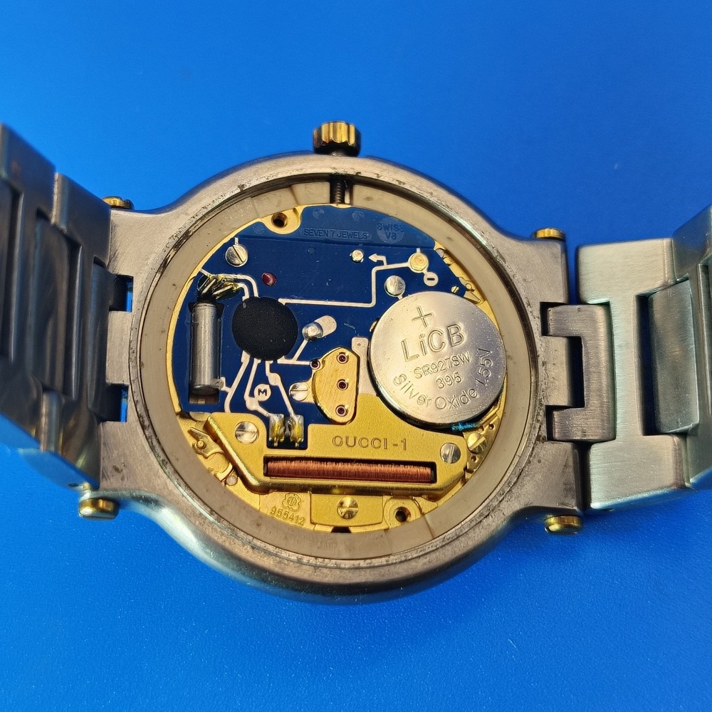 Vintage 1987 Gucci 9000M Swiss Made Women's Quartz Luxury Watch Size 6.25+ Link‎ - Picture 6 of 9